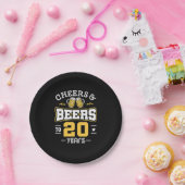 20歳の誕生日 チェアーズとビールでお祝い ペーパープレート (パーティー)