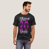 20歳賛美の20歳の神による20番目の誕生日 Tシャツ (正面フル)
