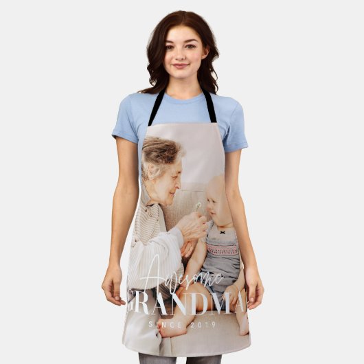 20素晴らしXX年からシンプルおばあエレガントちゃん エプロン (着用した状態)