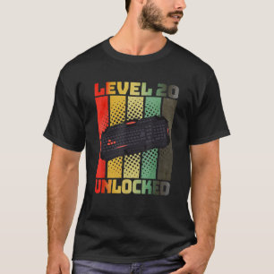 20誕生日現在20歳レベル20ロック解除 Tシャツ