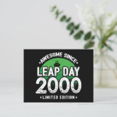 2000年うるう日2月29日生まれ最高！ ポストカード (スタンド正面)