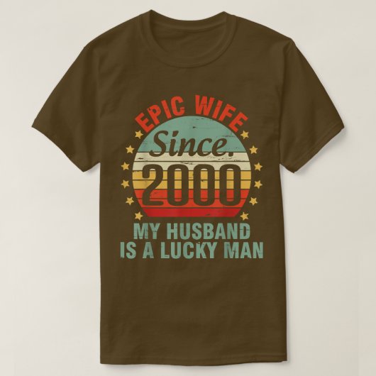 2000年以来の壮大な妻私の夫は幸運な男性22 Tシャツ (デザイン正面)