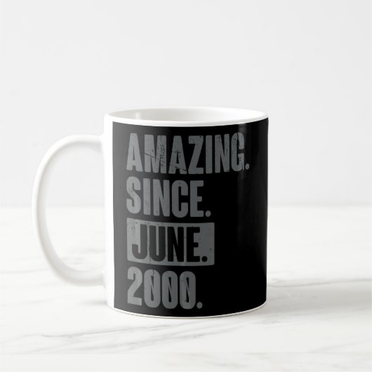 2000年6月22歳22誕生日以来アメージング コーヒーマグカップ (左)