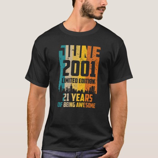 2001年6月以来21年素晴らしの誕生日Vin Tシャツ (正面)