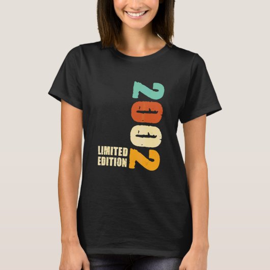 2002 2002 生まれ誕生日2002 Tシャツ (正面)