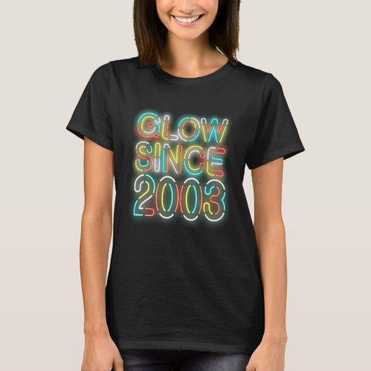 2003年から輝く19歳の誕生日 ヴィンテージサングラス R Tシャツ (正面)