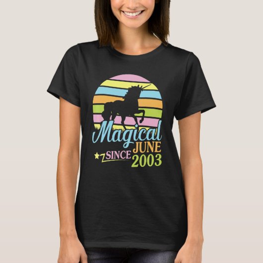 2003年6月以来の魔法ハッピーバースデーユニコーン19 Tシャツ (正面)