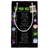 2003誕生年トリビア黒小抱き枕 スモールペーパーバッグ (正面)