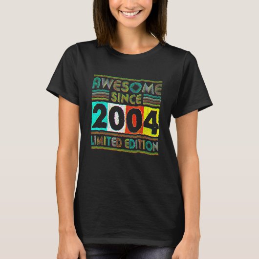 2004年生まれの18歳 18歳の誕生日おめでとう レトロ Tシャツ (正面)