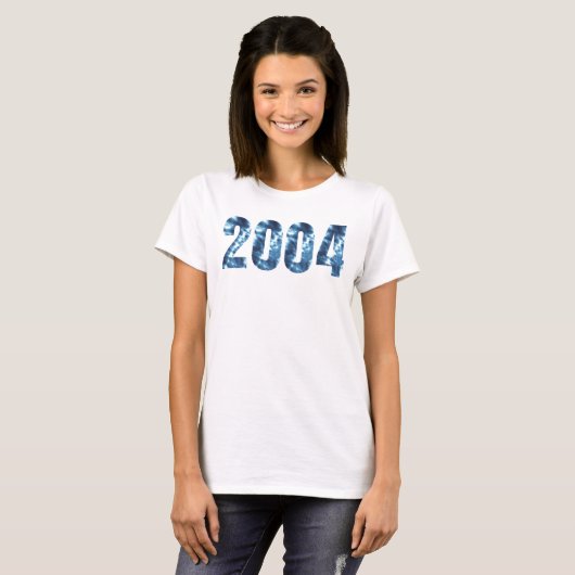 2004年生まれ誕生日パーティーレトロブルーホワイト絞り染め Tシャツ (正面フル)