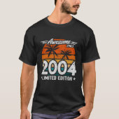 2004生まれ年以降2004年限定版レトロ素晴らし Tシャツ (正面)