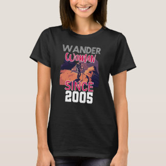 2005年以来さまよい女 Tシャツ
