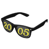 2005年生まれの21歳の誕生日を楽しむサングラス レトロサングラス (アングル)