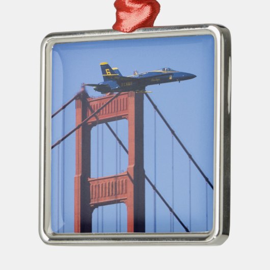 2006の艦隊週3の間のブルーエンジェルの低空飛行 メタルオーナメント (左)