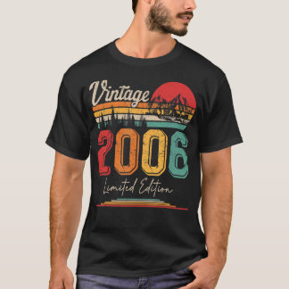 2006生まれ年のヴィンテージ誕生日年のパーティー結婚A Tシャツ