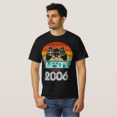 2006素晴らし年以降、ヴィンテージレトロ2006年ゲーム、Happ Tシャツ (正面フル)