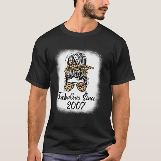 2007年生まれのヒョウ柄お団子ヘアスタイルママの人生17歳 Tシャツ (正面)