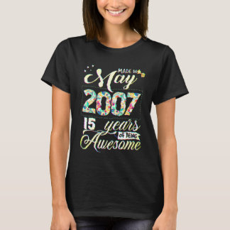 2007年5月生まれの女性のための15歳の誕生日の花 Tシャツ