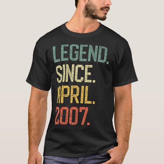2007生まれ年4月ヴィンテージレトロ13誕生日彼 Tシャツ (正面)