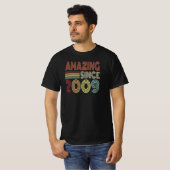 2009年のレトロ以来の驚生まれき2009の誕生日 Tシャツ (正面フル)