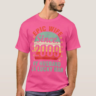2009年以来の壮大な妻私の夫は幸運な男である13 Tシャツ