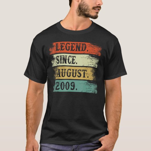 2009年以来13誕生日威厳がある伝説13年 Tシャツ (正面)