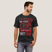 2009年13誕生日以素晴らし降のレベル13のロック解除 Tシャツ (正面フル)