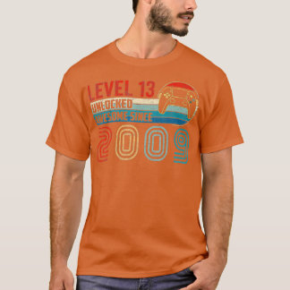 2009素晴らし年以来レベル13のアンロックされたビデオ誕生 Tシャツ