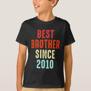 2010年からの兄弟最高の贈り物兄弟が存在 Tシャツ