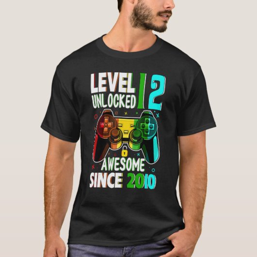 2010年12誕生日以素晴らし降のレベル12のロック解除 Tシャツ (正面)