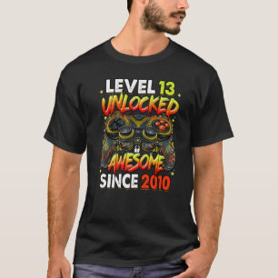 2010年13誕生日以素晴らし降のレベル13のロック解除 Tシャツ