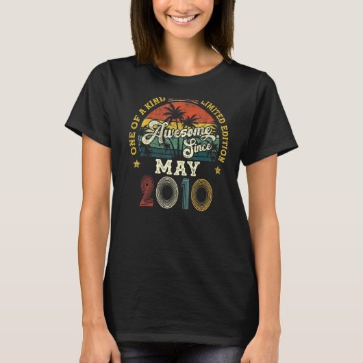 2010素晴らし年5月以降ヴィンテージ12誕生日S Tシャツ (正面)