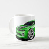 2010-11年のCamaroの緑黒い車 コーヒーマグカップ (正面左)