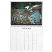 2011台の庭のトラクター カレンダー (2月 2026)