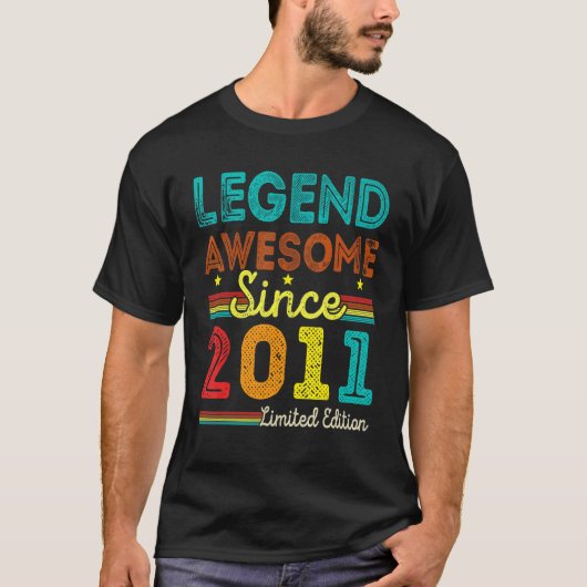 2011年以来11歳のヴィンテージ素晴らし伝説 Tシャツ (正面)