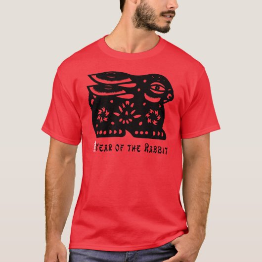 2011年間のウサギの紙によって切られる暗いTシャツ Tシャツ (正面)