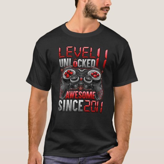2011年11誕生日以素晴らし降のレベル11のロック解除 Tシャツ (正面)