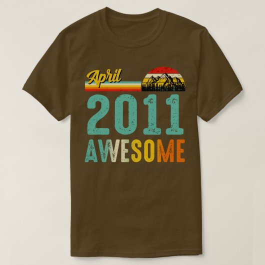 2011年4月誕生日ギフトシャツヴィンテージ2011年4月 Tシャツ (デザイン正面)