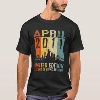 2011年4月11誕生日11歳2011誕生日V Tシャツ