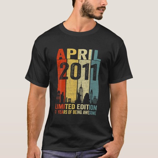 2011年4月11誕生日11歳2011誕生日V Tシャツ (正面)