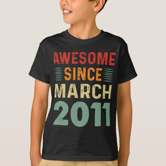 2011素晴らし年3月以降のヴィンテージ誕生日 Tシャツ (正面)