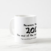 2012年を12月21日用心して下さい コーヒーマグカップ (正面左)
