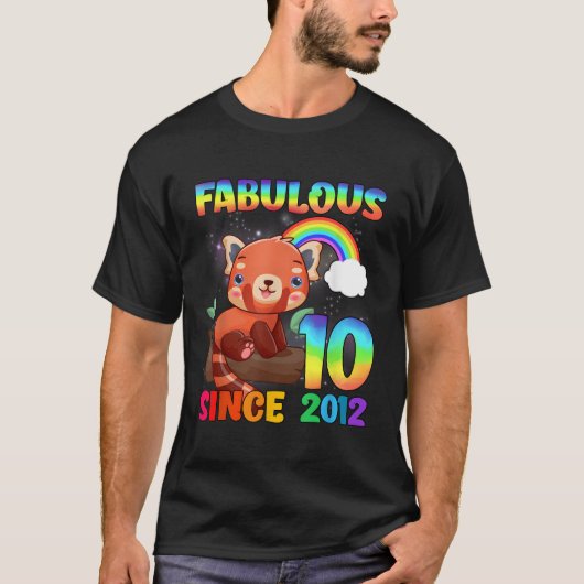 2012年以降の第10回レッドパンダ Tシャツ (正面)