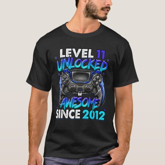 2012年11誕生日以素晴らし降のレベル11のロック解除 Tシャツ (正面)