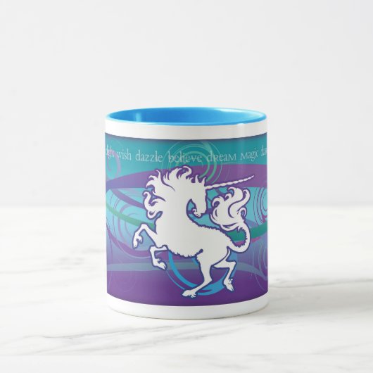 2013年のミンクのマグの感動的なユニコーン11ozのマグ マグカップ (中央)