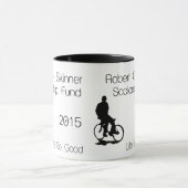 2015年のロバートG.スキナーScholarshipのマグ マグカップ (中央)