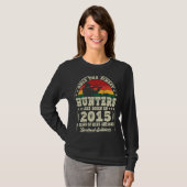 2015素晴らし年には鹿の狩り8位Bでハンターが活躍 Tシャツ (正面フル)