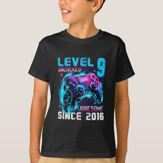 2016年からすごい Level 9 アンロック 9歳の誕生日ギフト Tシャツ (正面)