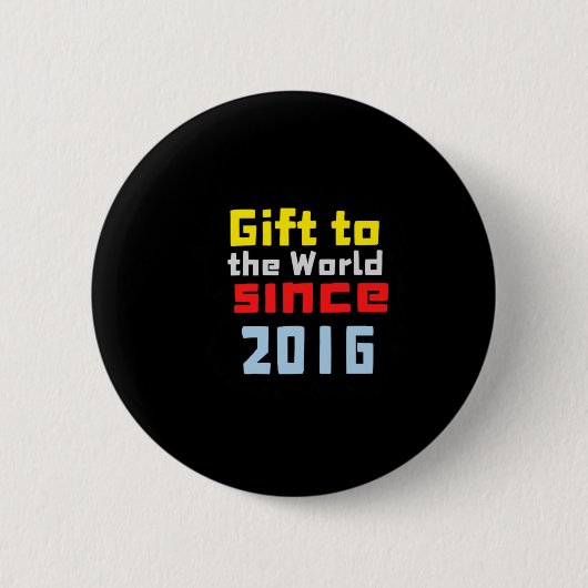 2016年以来の世界への贈り物 缶バッジ (正面)