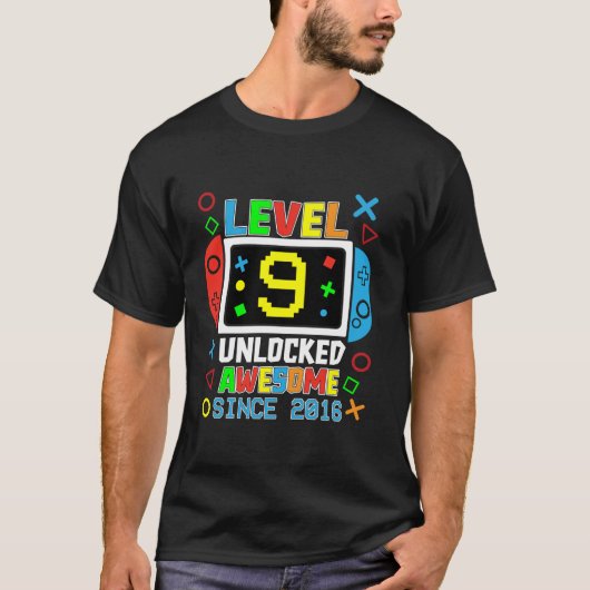 2016年以素晴らし降のレベル9のロック解除ビデオゲーム9th tシャツ (正面)